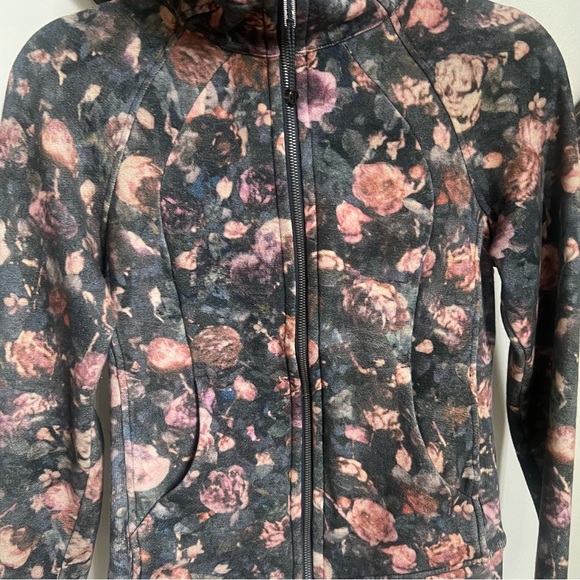 Lululemon Floral Scuba Hoodie - Picture 5 of 13